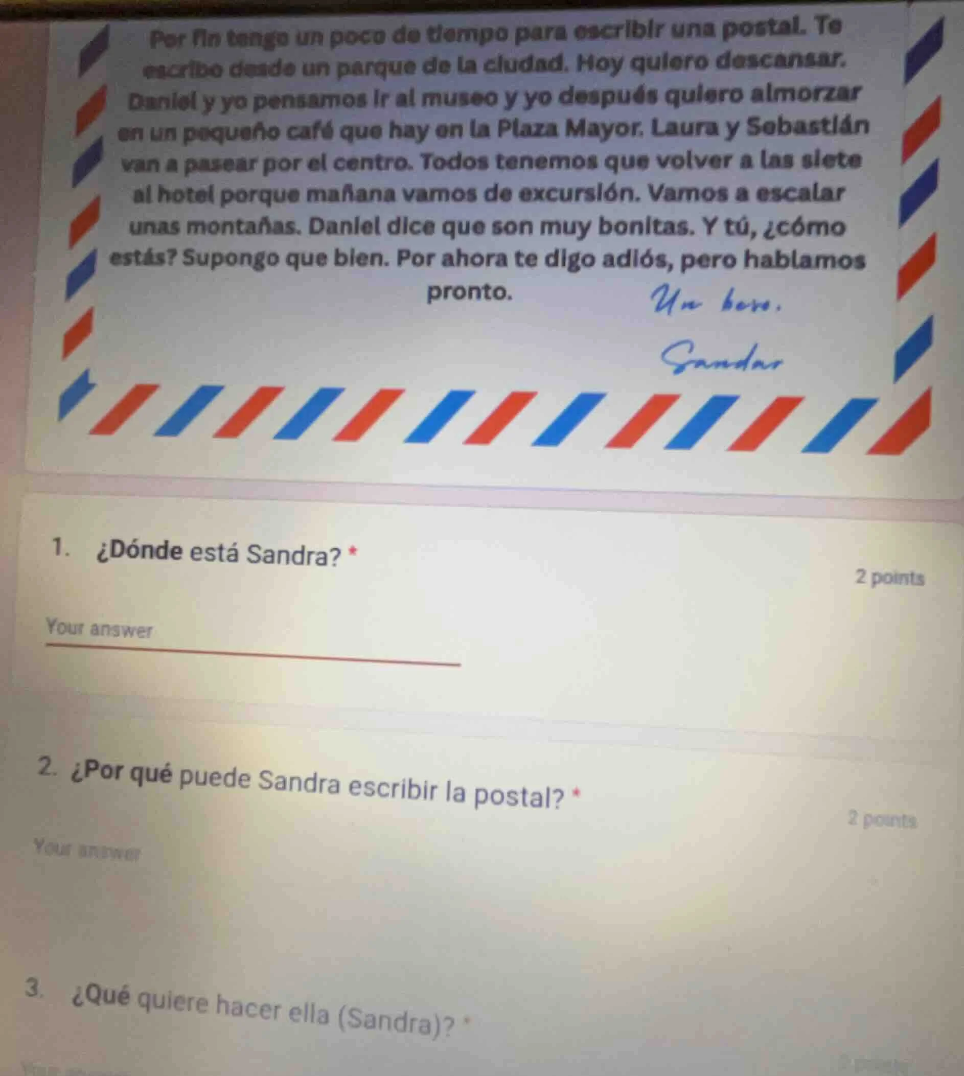 por fin tengo un poco de tiempo para escribir una postal. te escribo de…