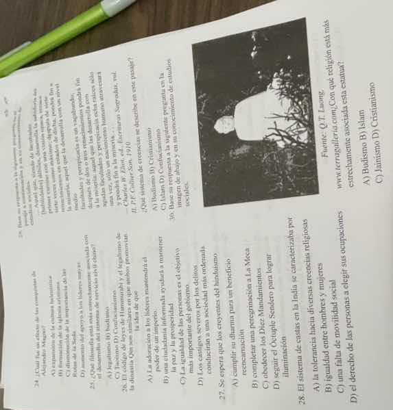 the image contains a page with text (partially visible, likely spanish-…