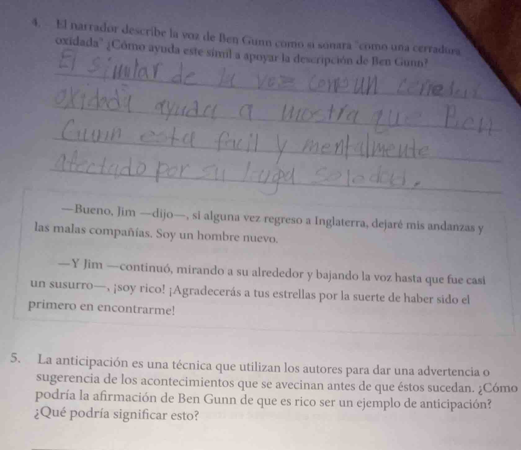 4. el narrador describe la voz de ben gunn como si sonara \como una cer…