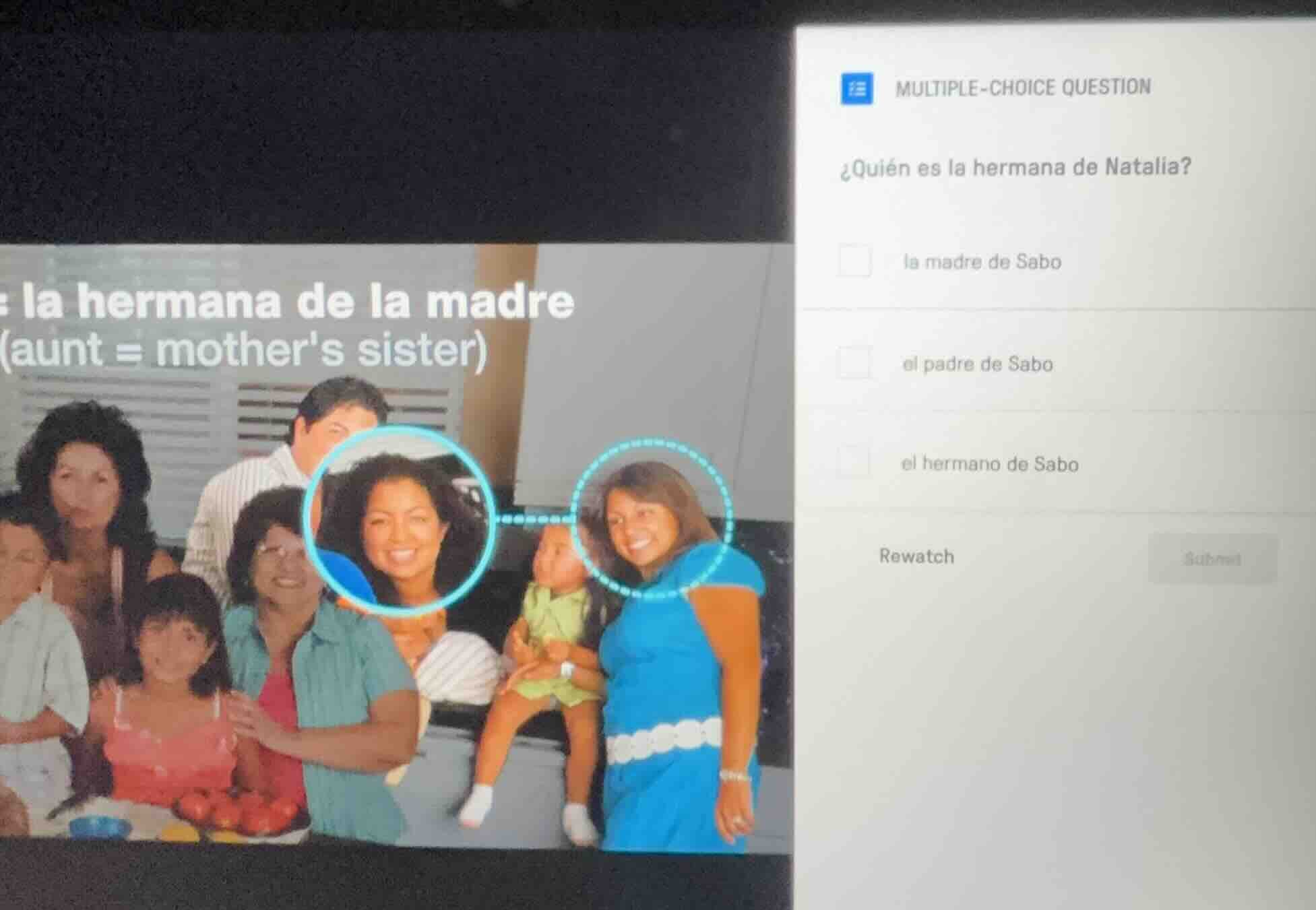 multiple-choice question ¿quién es la hermana de natalia? la madre de s…