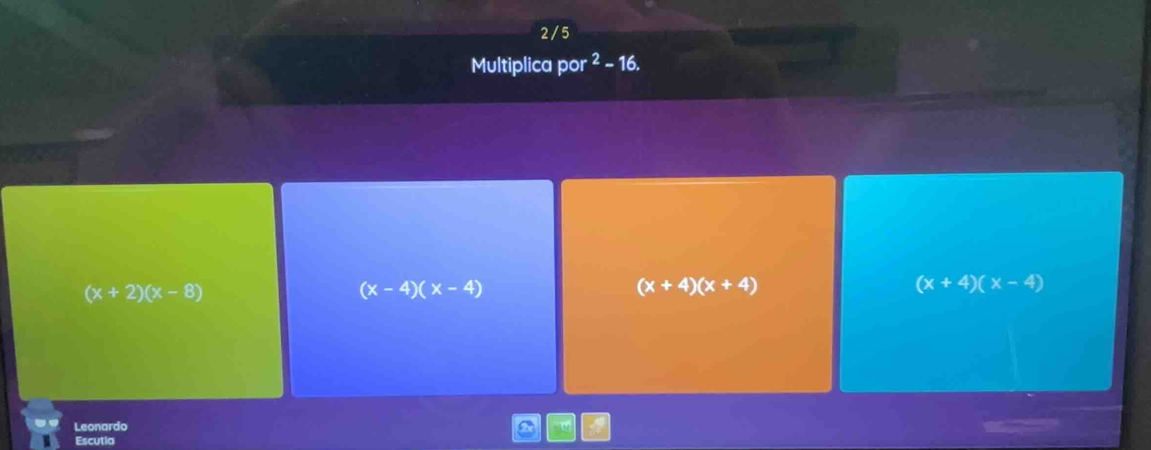 multiplica por \\(x^2 - 16\\). options: - \\((x + 2)(x - 8)\\) - \\((x …