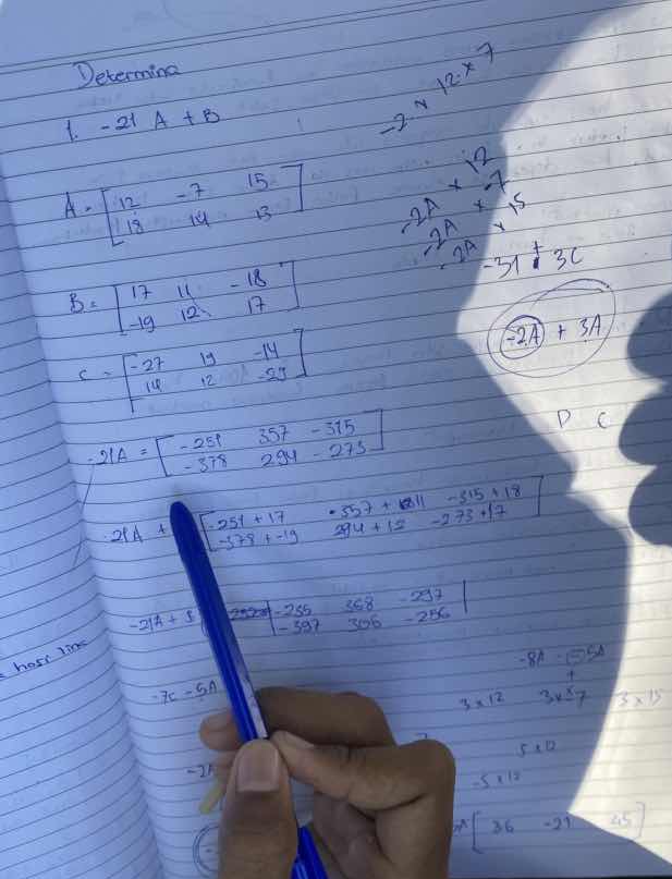determina 1. \\(-21 a + b\\) \\a = \\begin{bmatrix} 12 & -7 & 15 \\\\ 1…