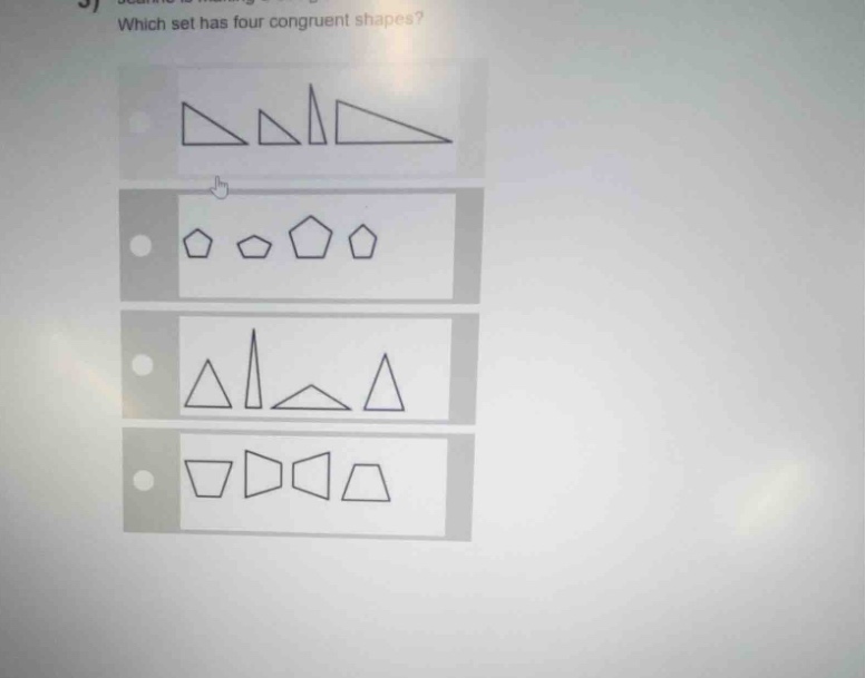 which set has four congruent shapes?