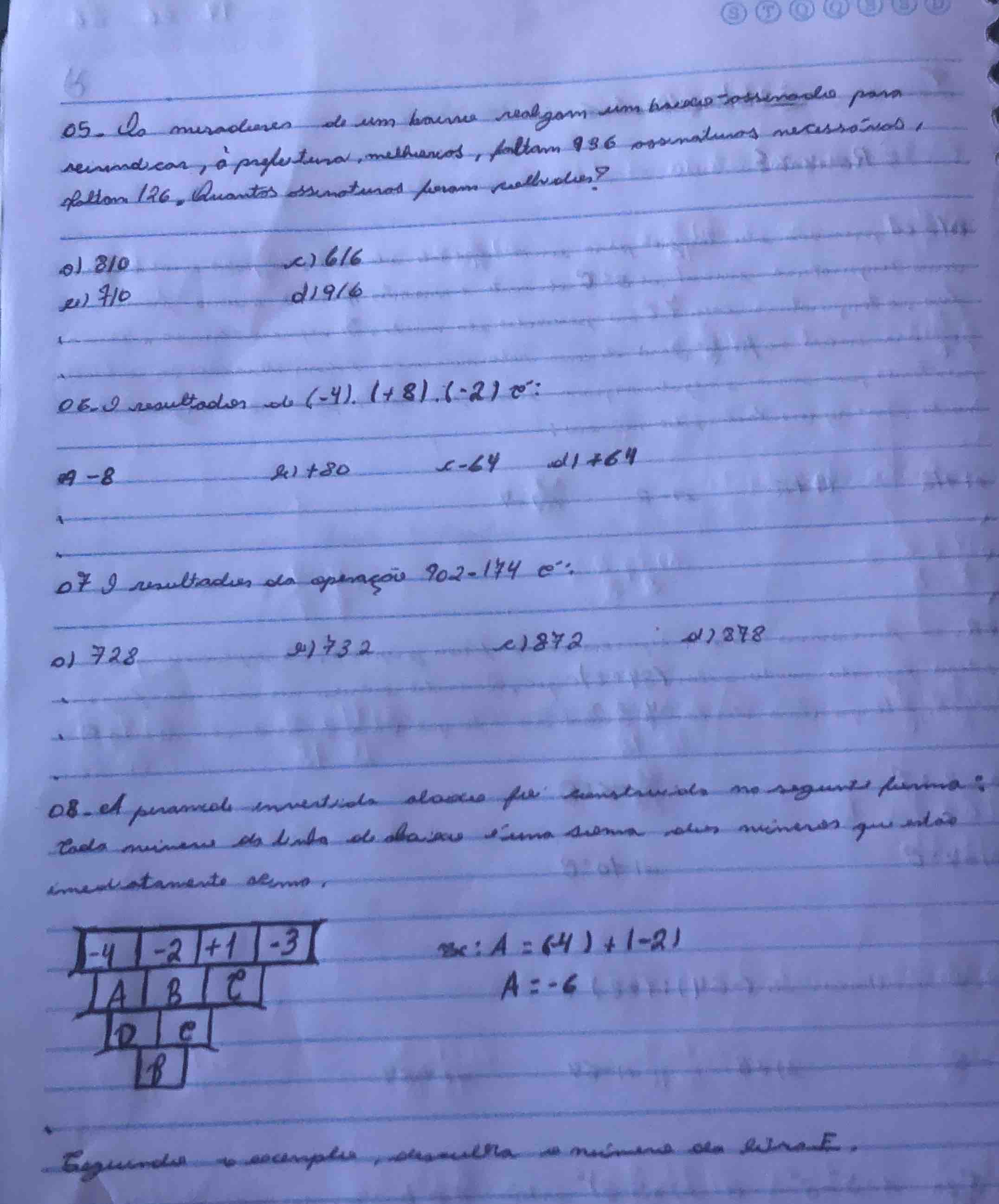 05. os moradores de um bairro realizam um abaixo-assinado para reivindi…