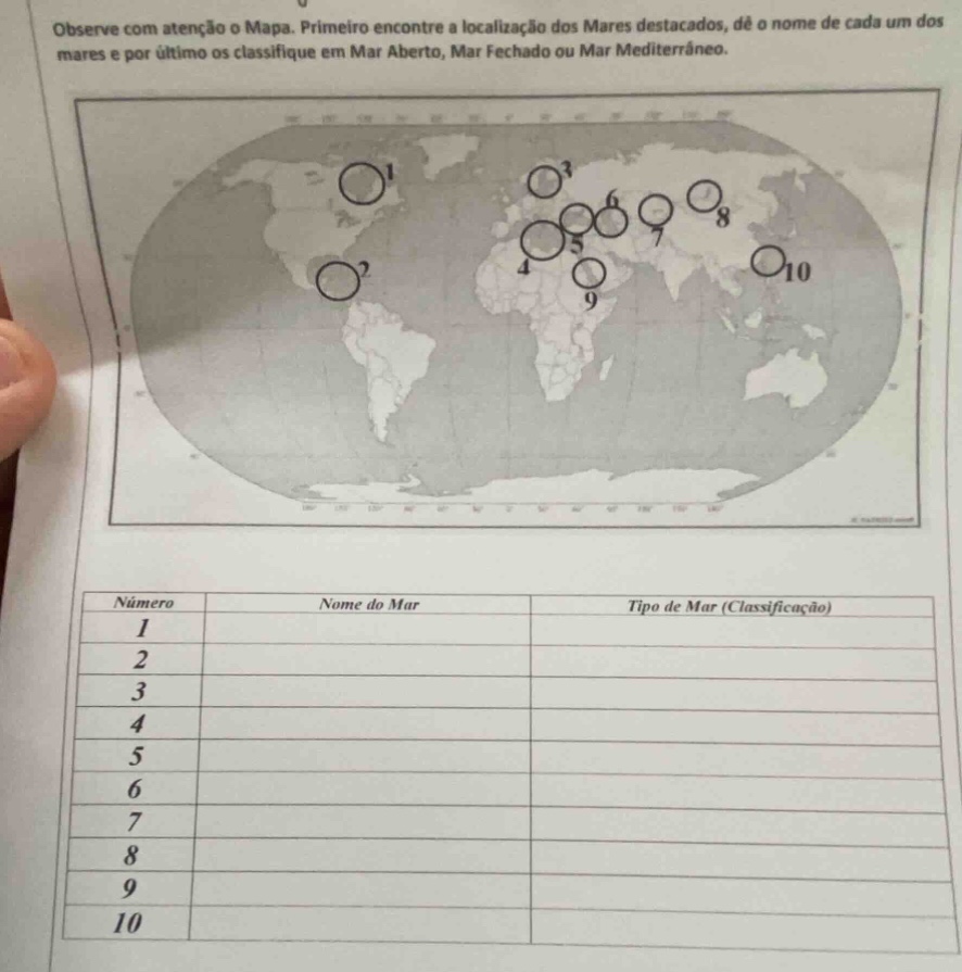 observe com atenção o mapa. primeiro encontre a localização dos mares d…